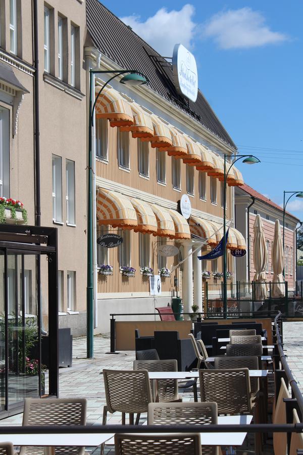 Pietarsaaren Kaupunginhotelli Пиетарсаари Экстерьер фото